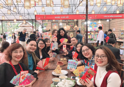 Sứ mệnh của Thanhs "cất cánh Thương hiệu Việt". Mô hình 10 bước cất cánh thương hiệu và Chiến lược Thương hiệu - đột phá Kinh doanh do Chuyên gia Đặng Thanh Vân - công ty Thanhs xây dựng. Chuyên gia Đặng Thanh Vân đã trình bày những kiến giải hoàn toàn mới về gốc rễ của sự tăng trưởng. Siêu kịch bản bán hàng. Chiến lược Thương hiệu Đột phá Kinh doanh B4S - Chương trình huấn luyện chuyên sâu dành cho Chủ doanh nghiệp, ban lãnh đạo và quản lý cấp trung. Giúp chuyển hoá năng lực lãnh đạo, nâng cao năng lực quản lý cấp trung. Chuyên gia Đặng Thanh Vân trực tiếp giảng day. Tăng tốc và đột phá Kinh doanh; cất cánh thương hiệu Việt.